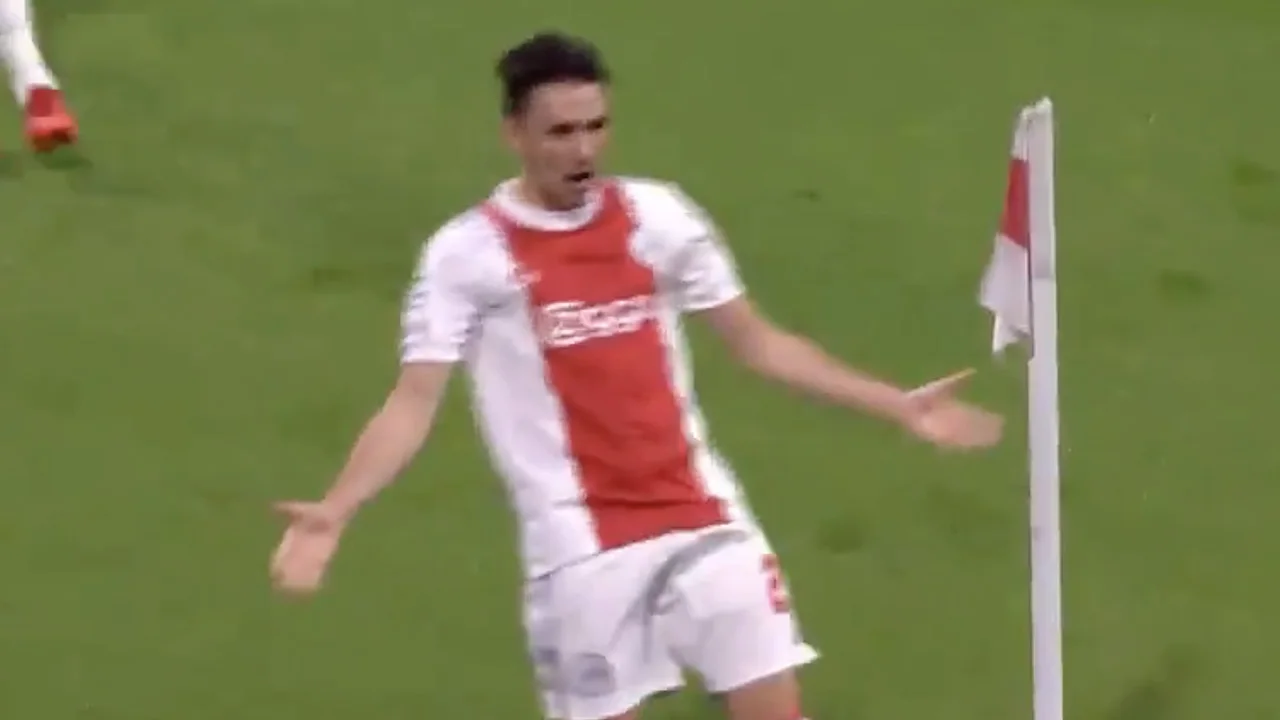 VIDEOGOAL: Berghuis schiet Ajax op voorsprong