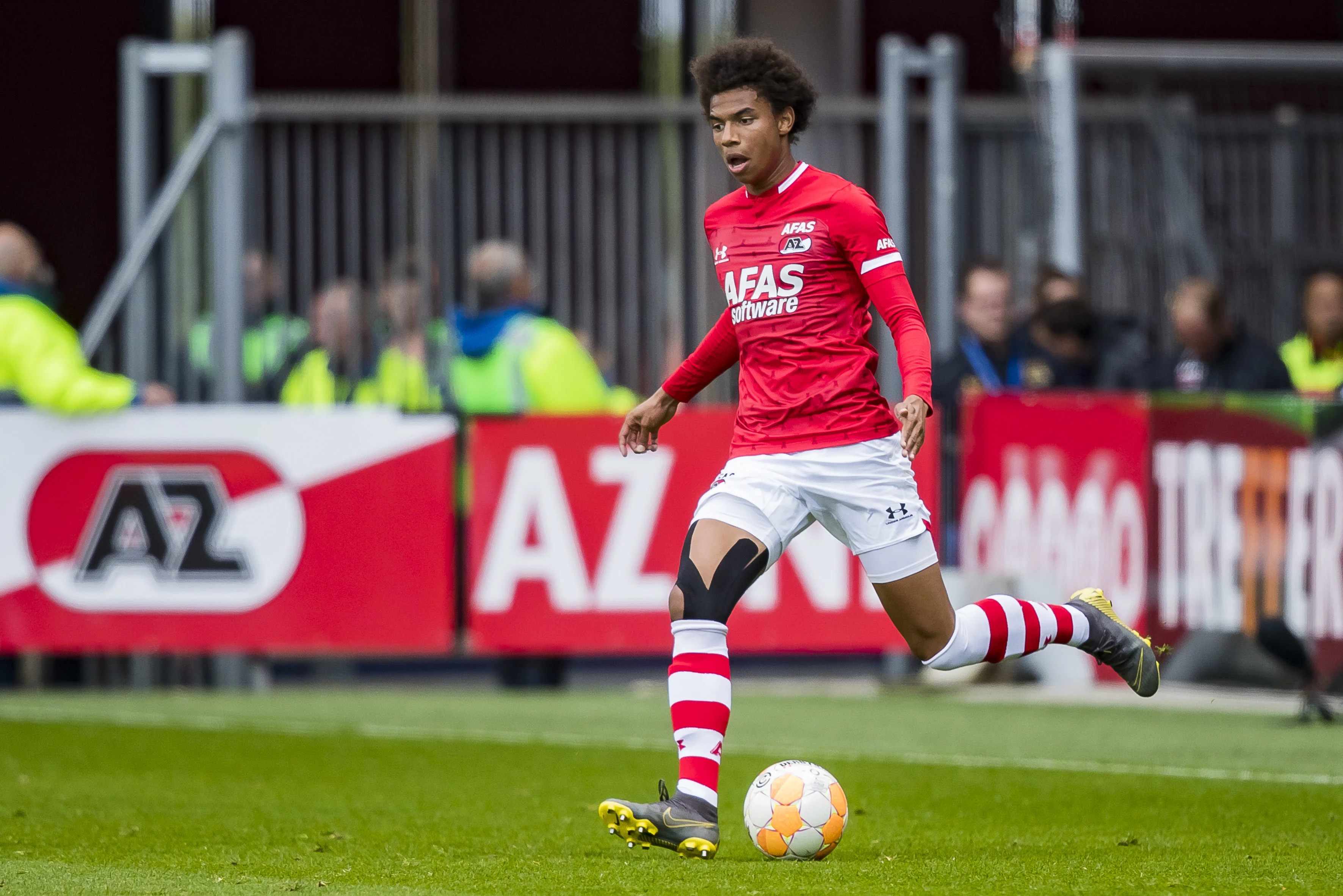 OPSTELLING: AZ treedt met deze 11 spelers aan 