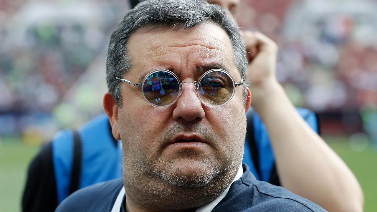 Raiola fileert fake news-verspreiders: 'Onacceptabel'