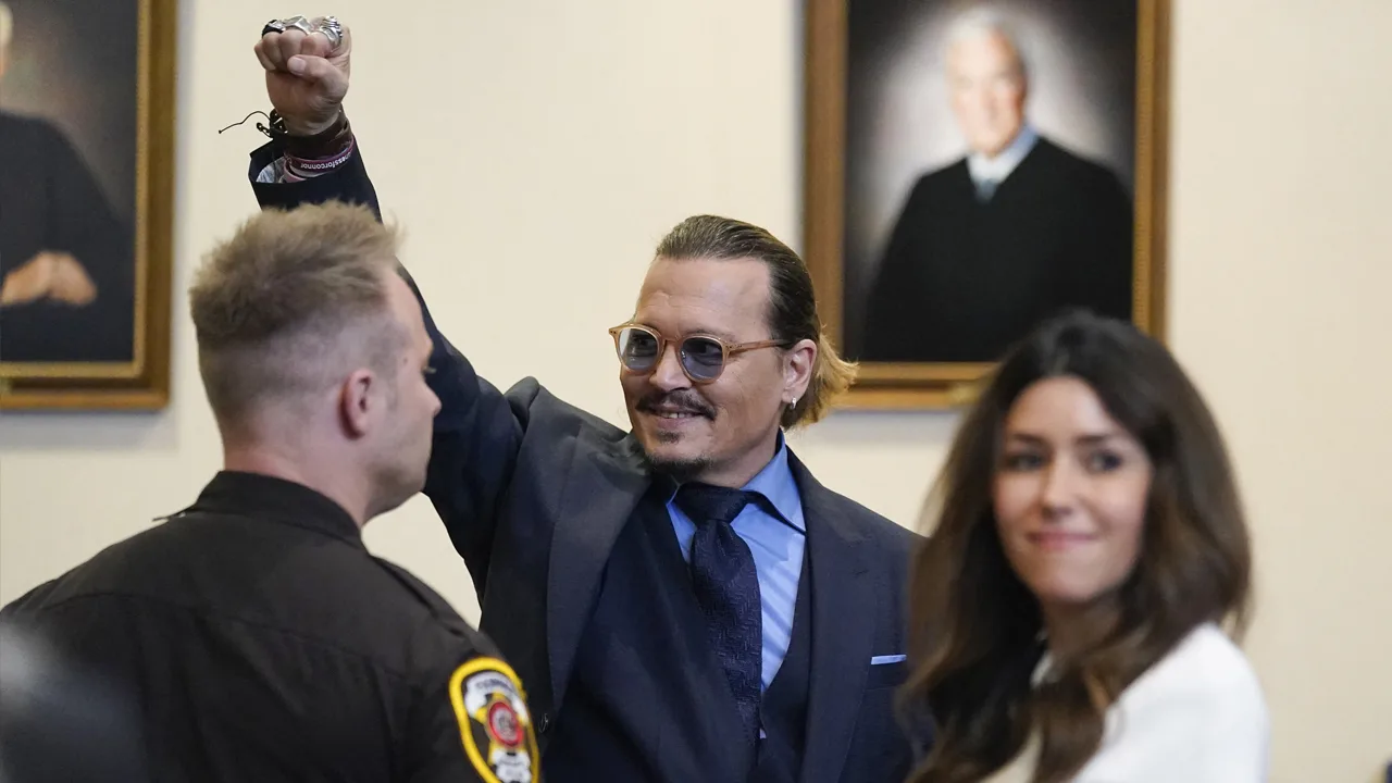 Johnny Depp wint zaak tegen ex-vrouw Amber Heard