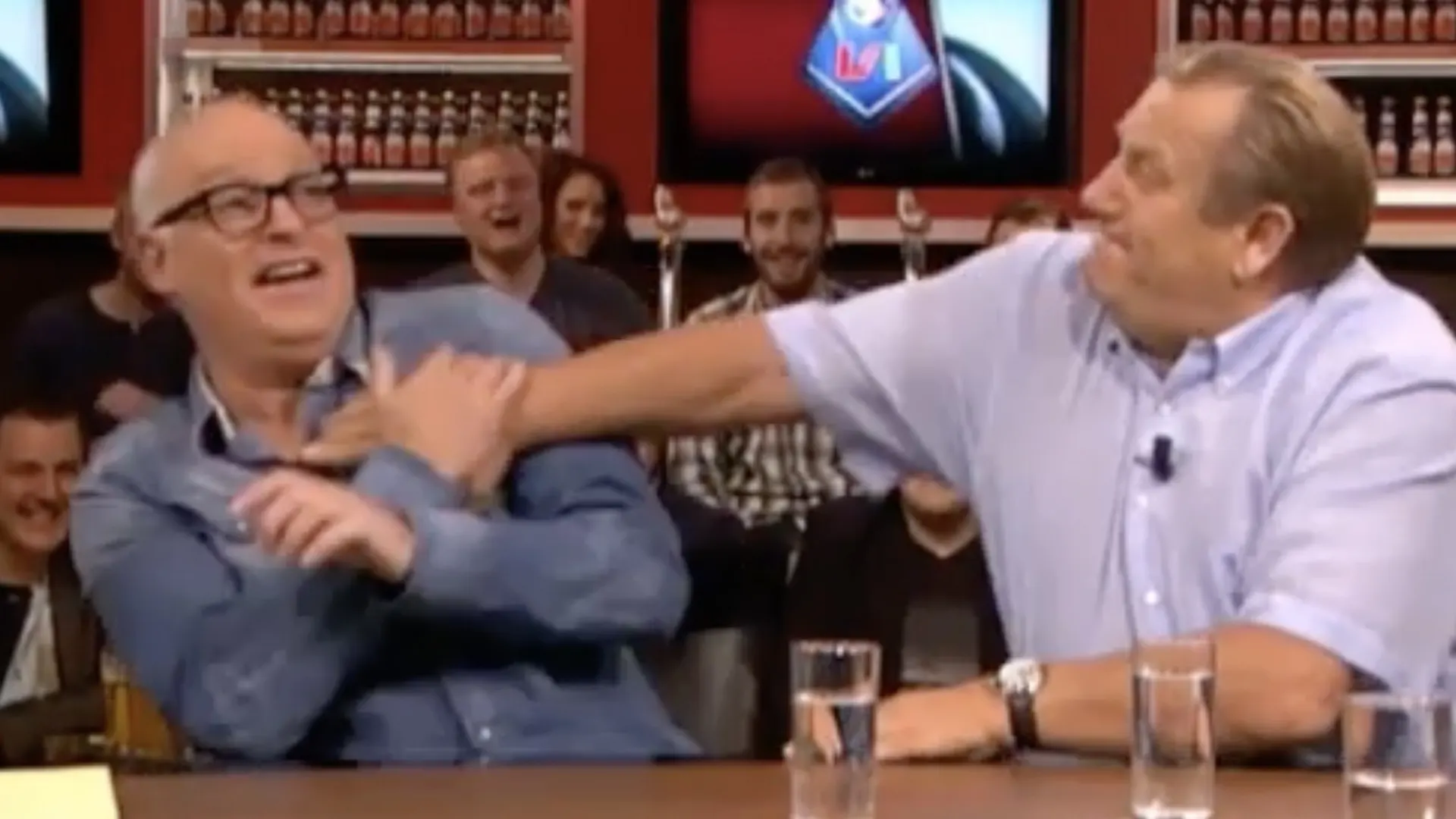 Classic: Jan Boskamp verslikt zich in naam van Gonzalo Higuaín: 'Ik dacht dat je moest niezen!'