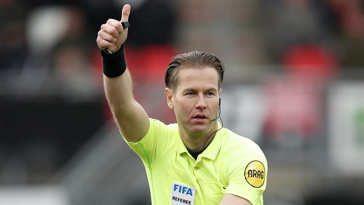 FIFA selecteert Danny Makkelie voor WK in Qatar