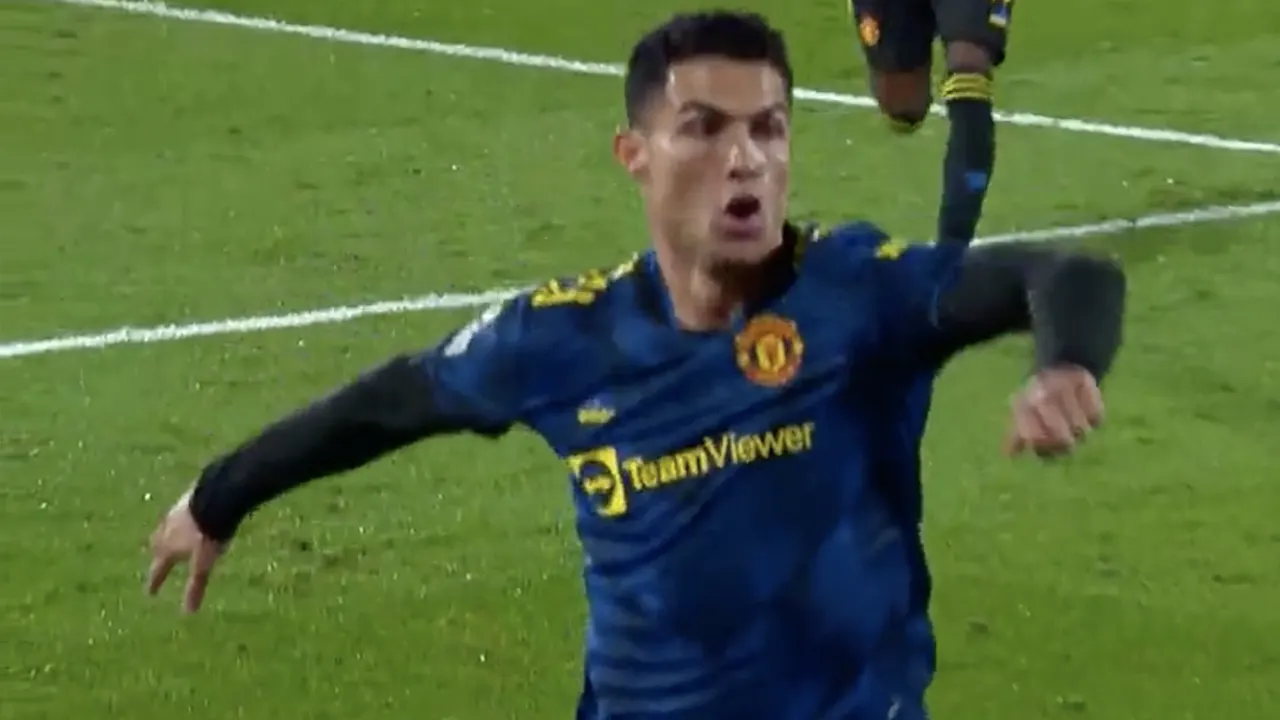 VIDEOGOAL: Cristiano Ronaldo schiet Manchester United op voorsprong tegen Villarreal
