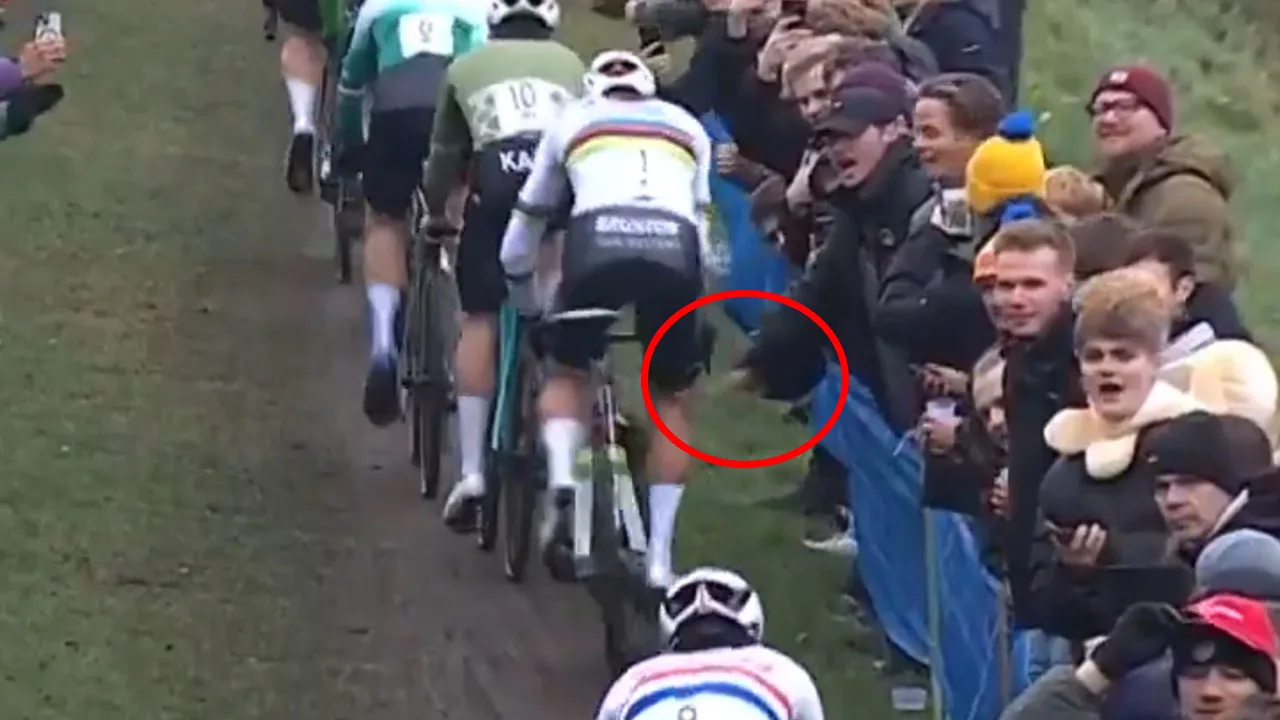 Video: Mathieu van der Poel weer slachtoffer van hinder door toeschouwer 