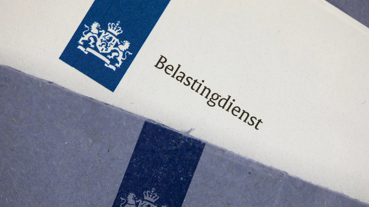 Hoogste boete ooit uitgedeeld aan Belastingdienst wegens illegale zwarte lijst