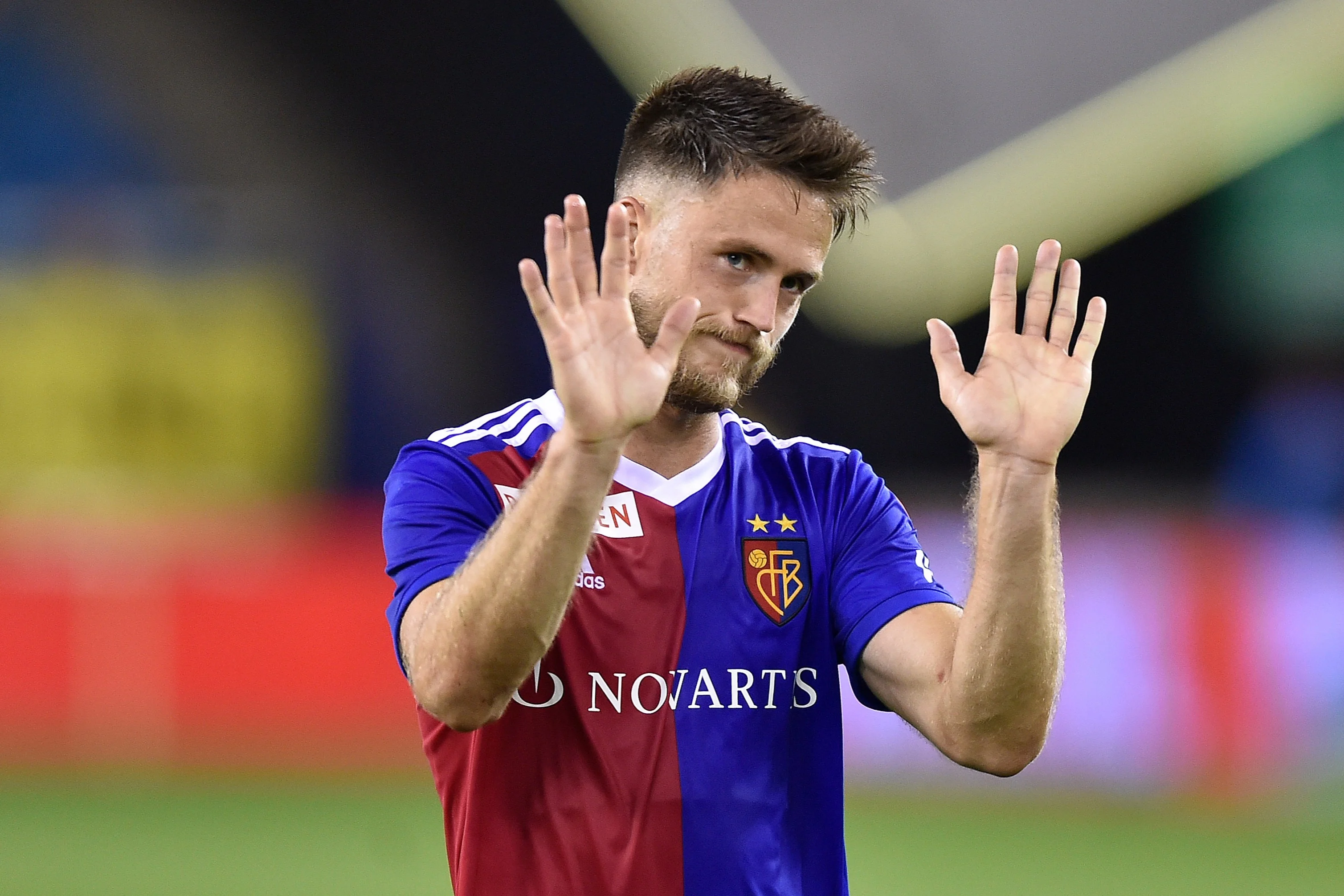 Van Wolfswinkel terug op veld na hersenoperatie