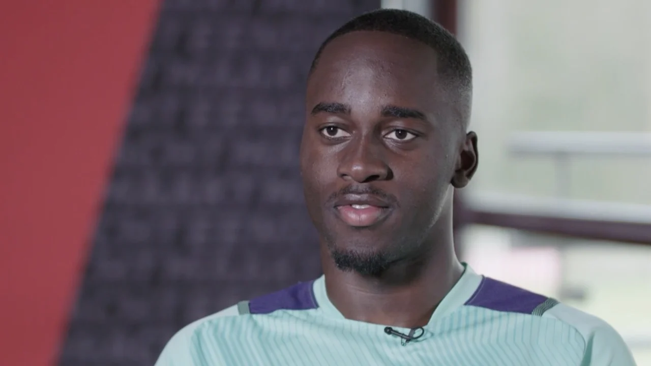 PSV'er Jordan Teze overtuigd: 'Als we alles winnen, zijn we kampioen'