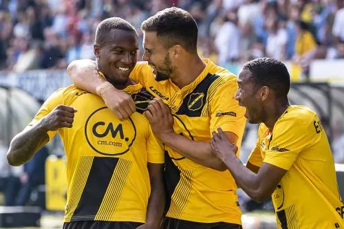 Nieuwelingen starten bij De Graafschap en NAC