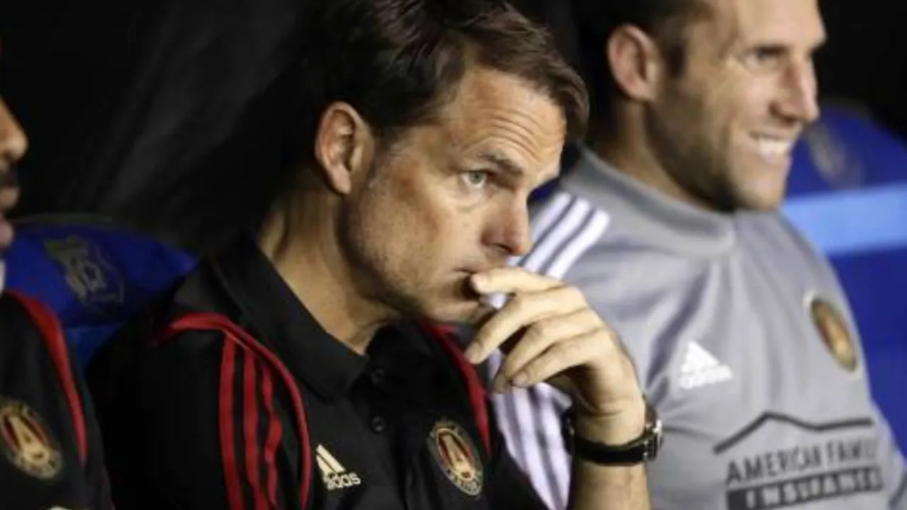 Frank de Boer komt terug op uitspraken over vrouwenvoetbal