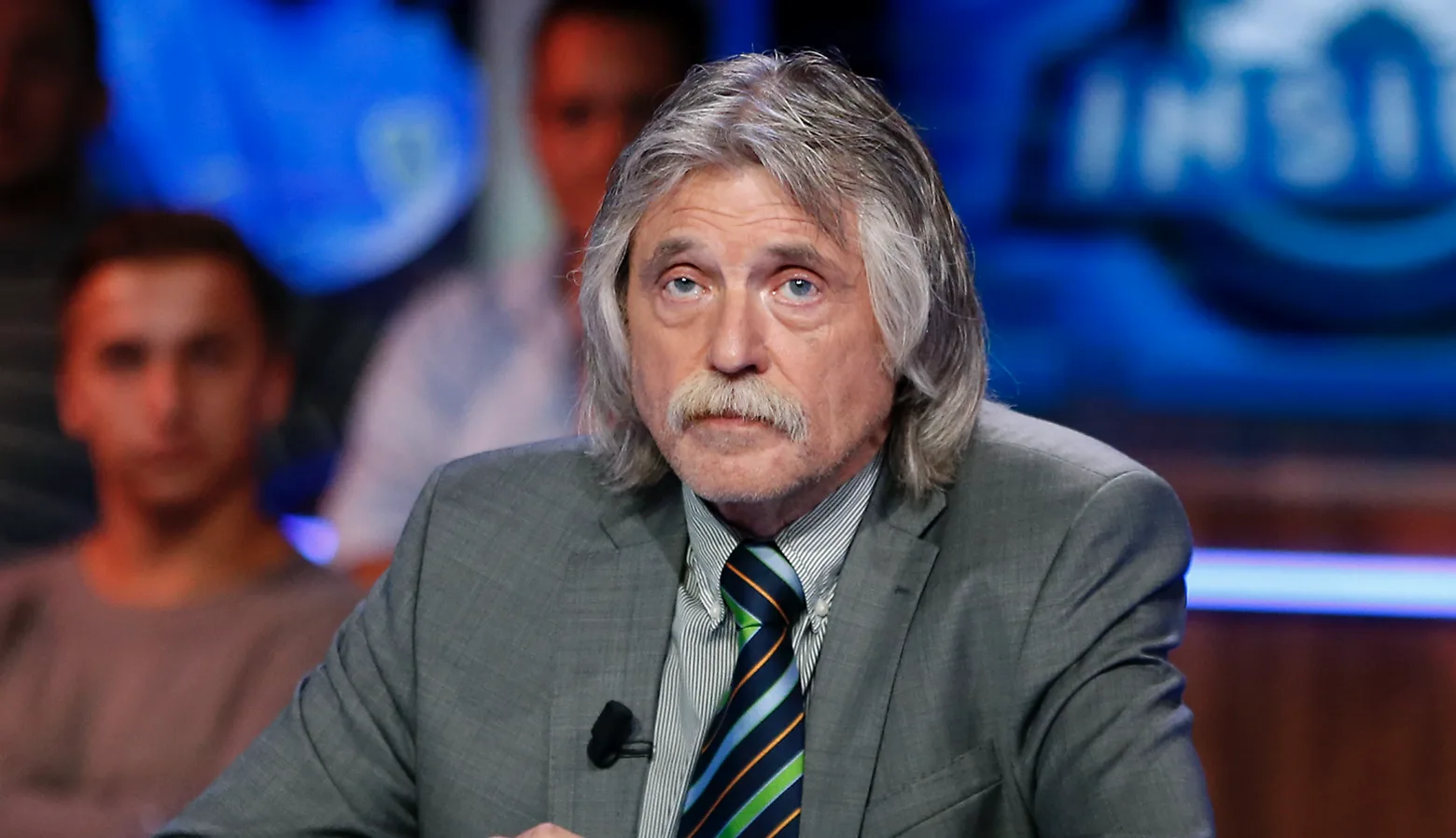 Johan Derksen in het ziekenhuis na val van de trap