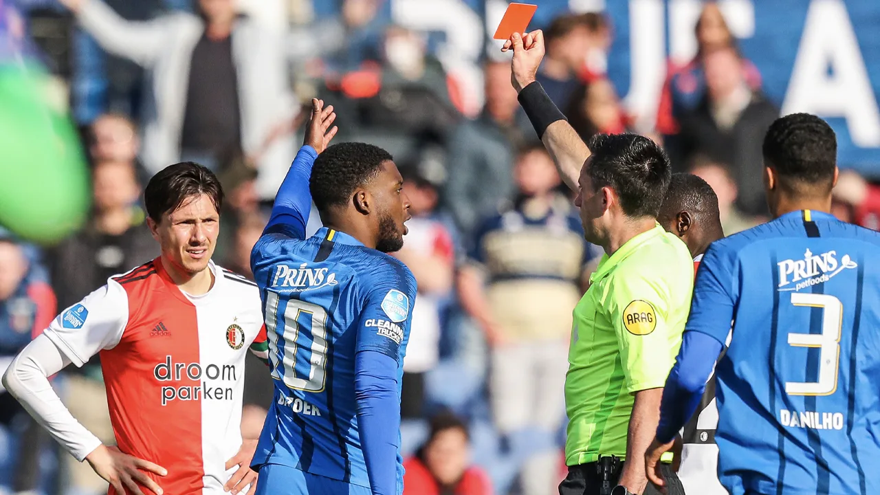 Feyenoord kan niet winnen van Vitesse en verliest Berghuis