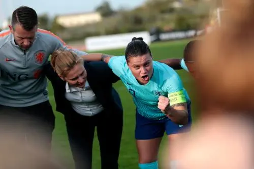 Voetbalsters sluiten Algarve Cup als elfde af