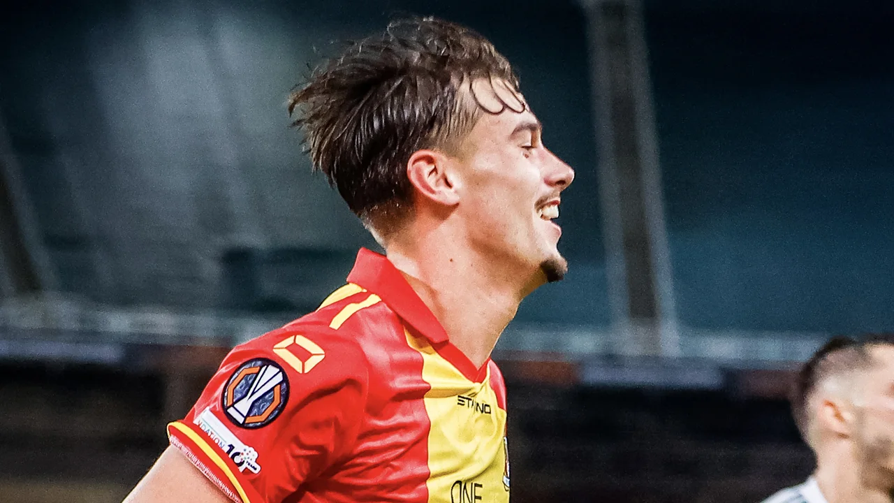 Go Ahead Eagles dankt aanvaller Milan Smit voor zege bij Panathinaikos
