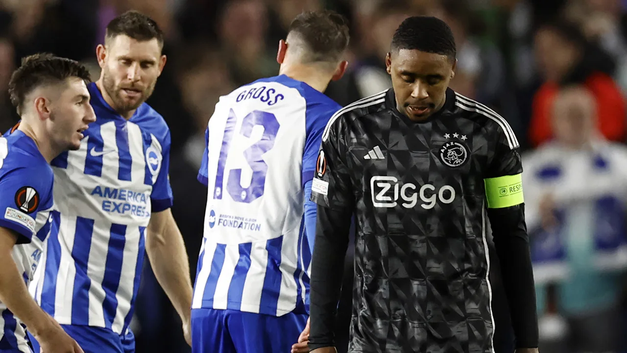 Ajax verliest onder leiding van Maduro van Brighton & Hove Albion