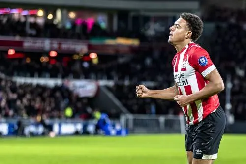 Malen vervangt Lozano bij PSV