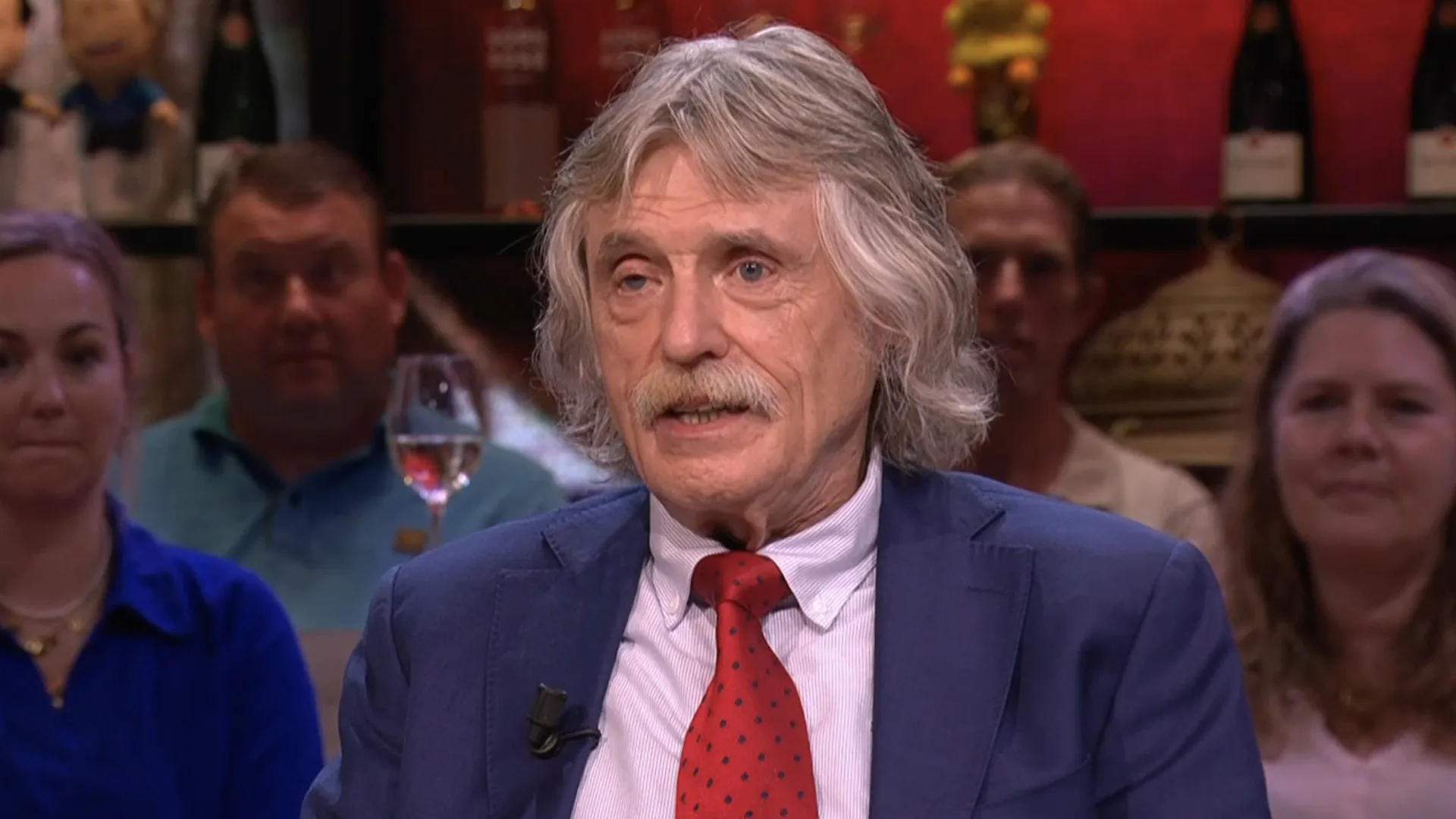 Johan Derksen over ballenprogramma: 'De bedenkers moeten nadenken over professionele hulp'