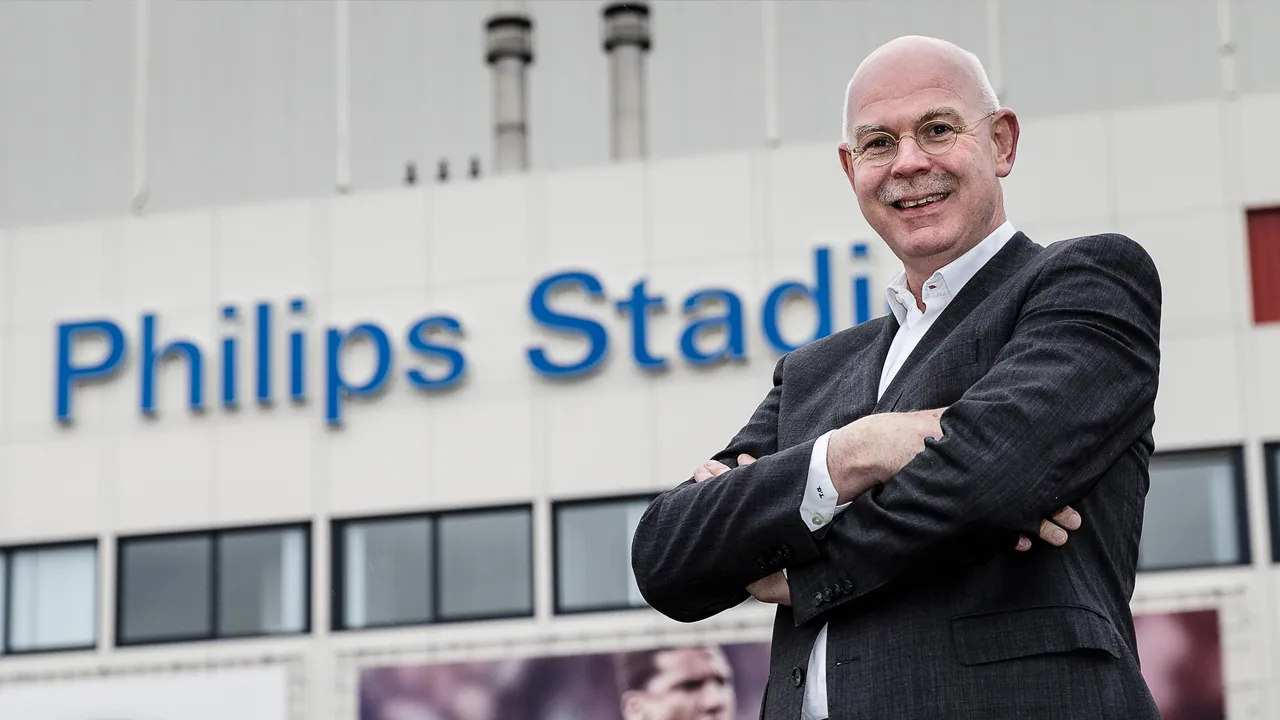 PSV breekt contract met directeur Gerbrands open