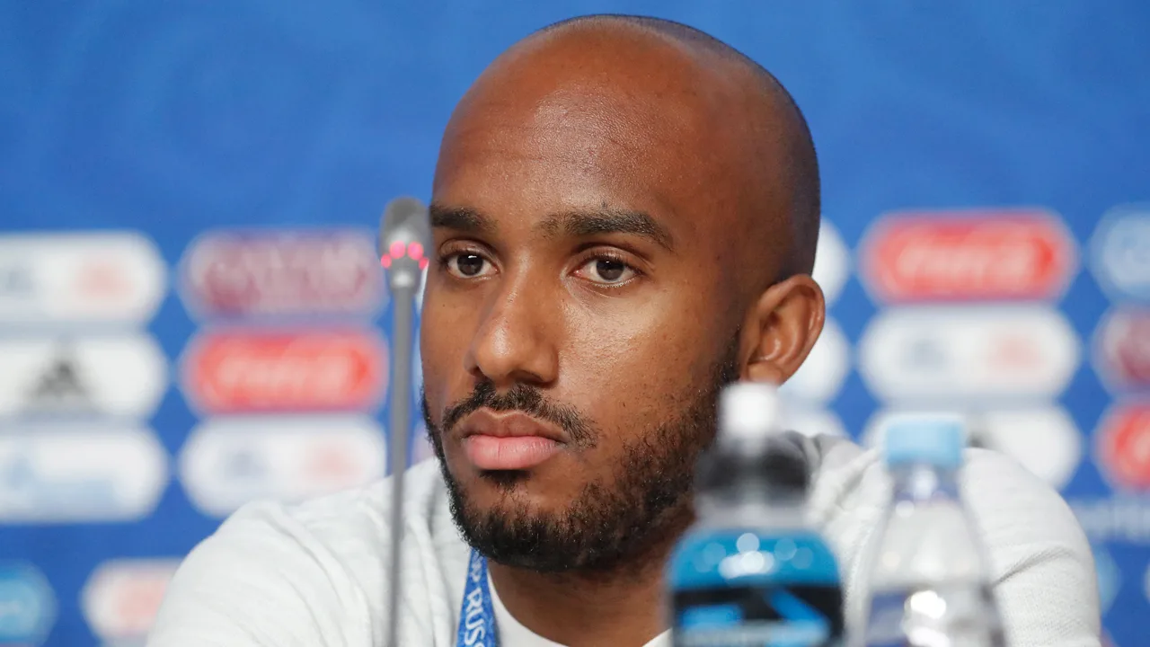Everton neemt Delph over van Manchester City