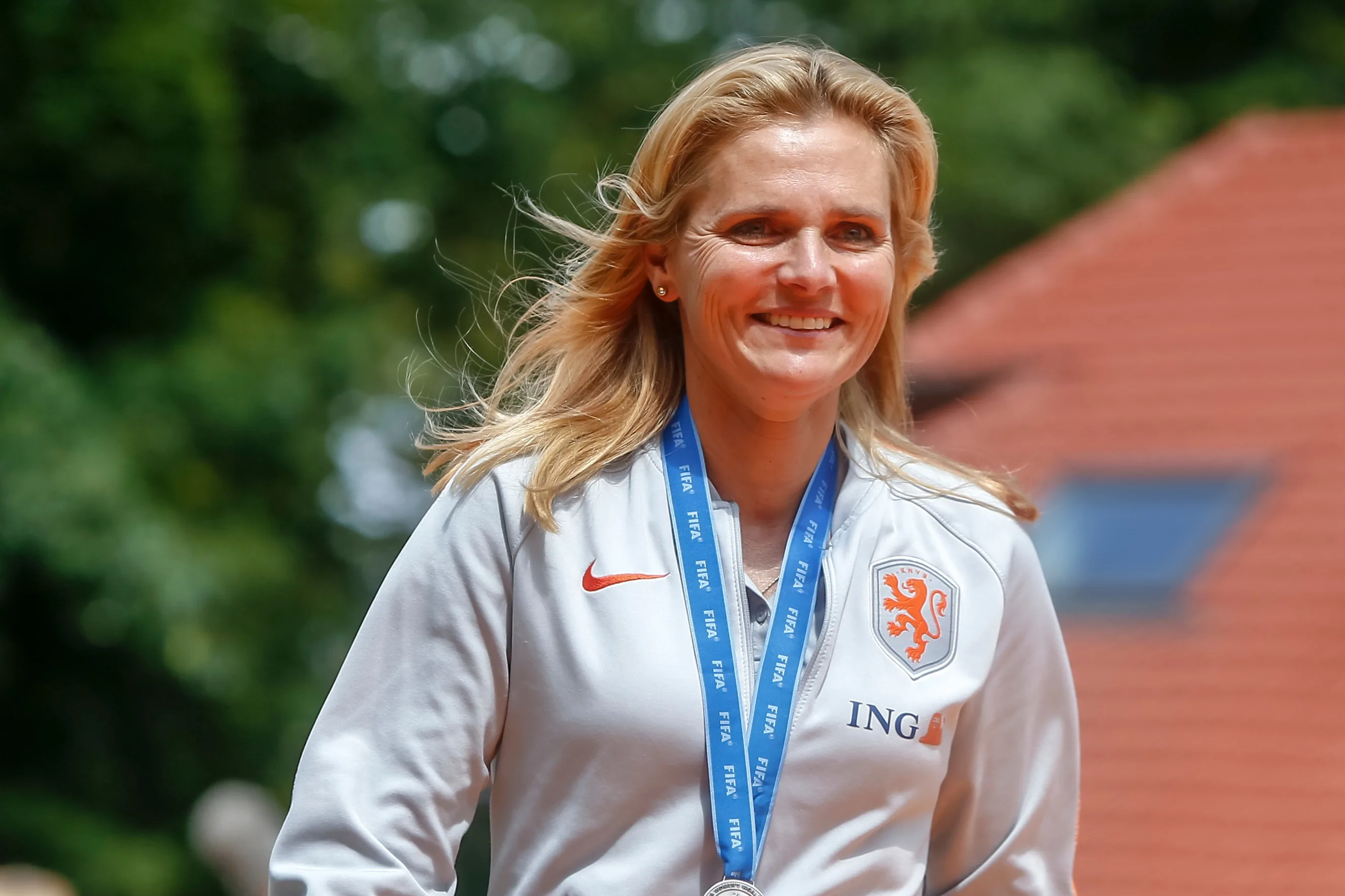 Wiegman gaat met KNVB praten over contract