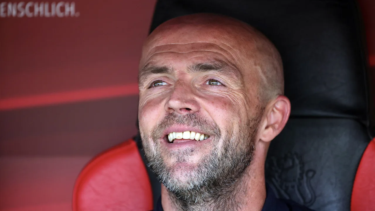 Trainer Schreuder wint van Bosz in Bundesliga