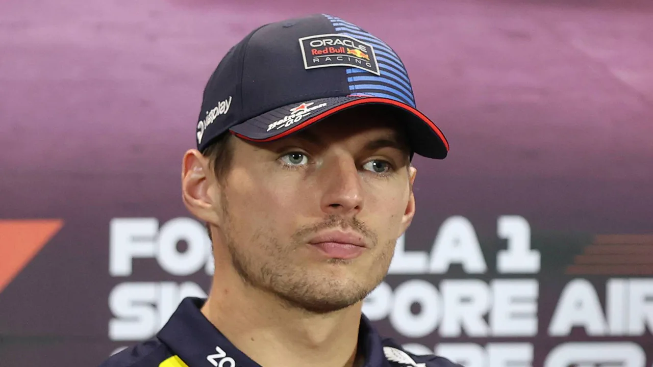 Max Verstappen moet zich bij de FIA melden wegens grof taalgebruik