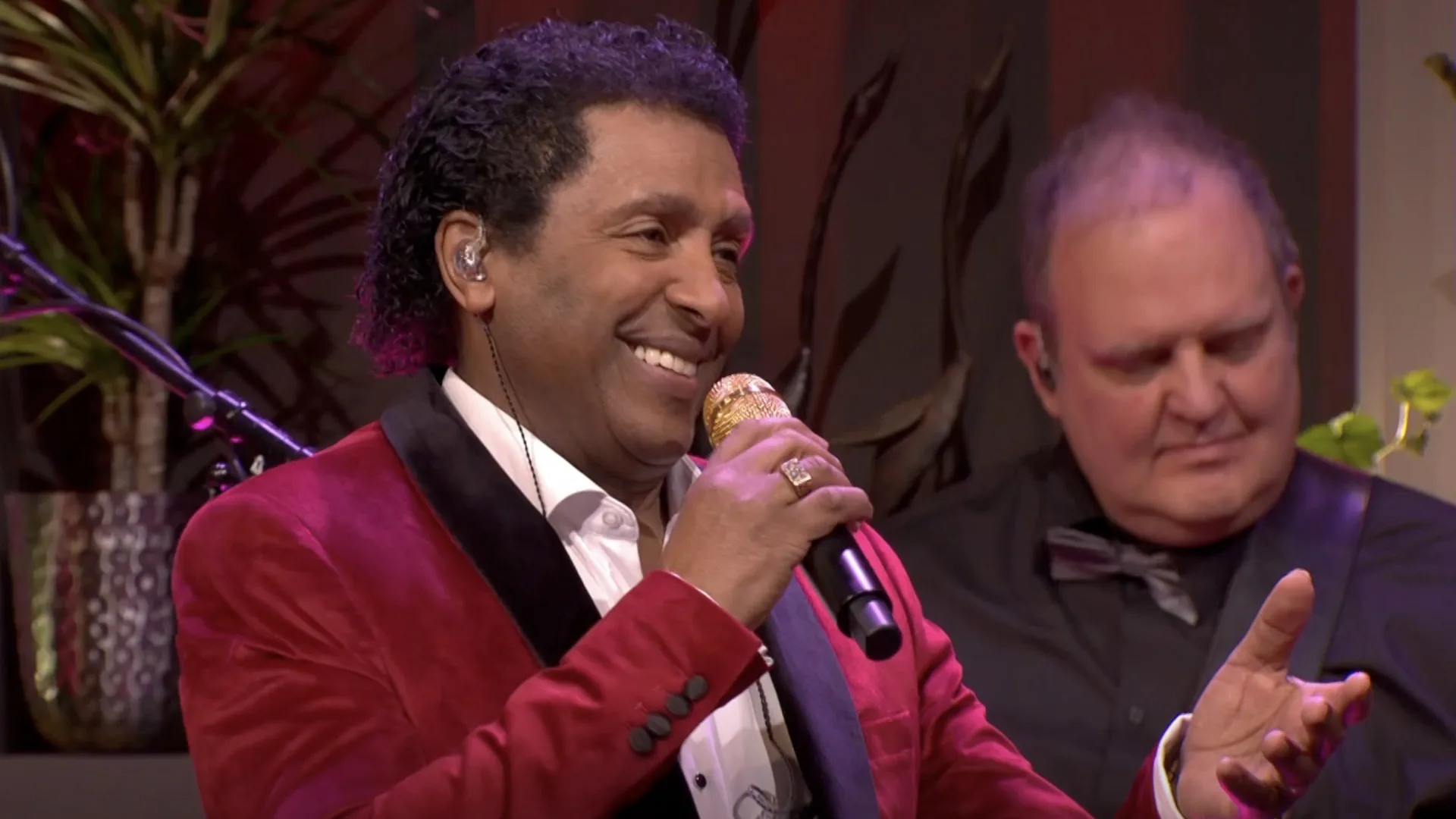 The Lou Rawls Experience opent De Oranjezondag met 'See You When I Get There'