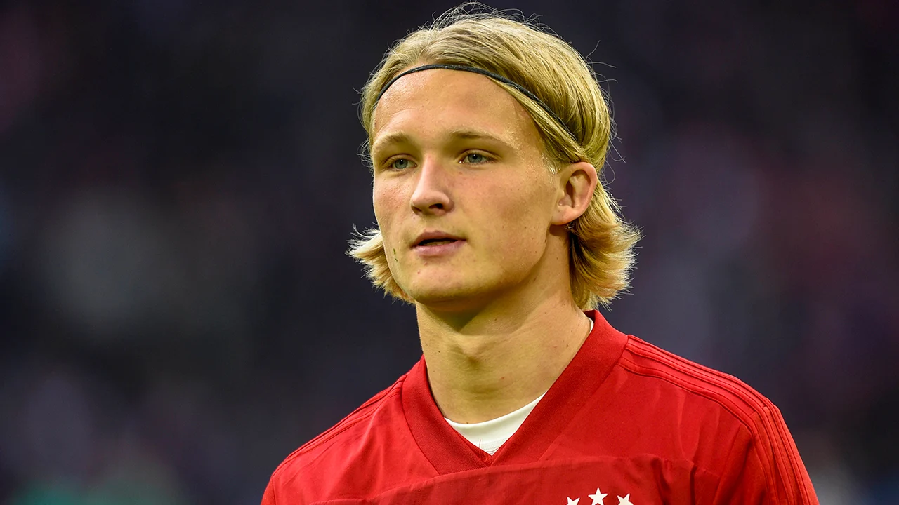 OFFICIEEL: Dolberg voor 20,5 miljoen naar Nice 