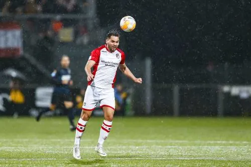 Veendorp langer bij FC Emmen