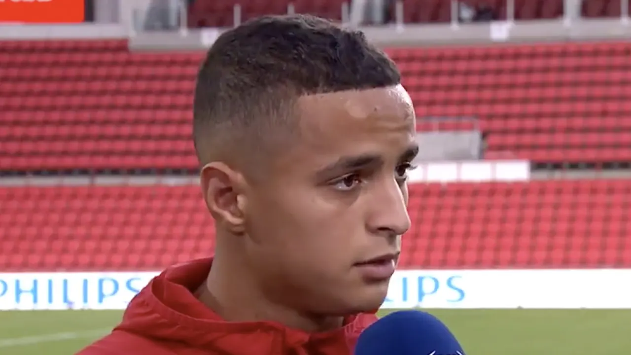 Ihattaren stelt interlandkeuze uit vanwege zieke vader: 'Hij gaat boven alles'