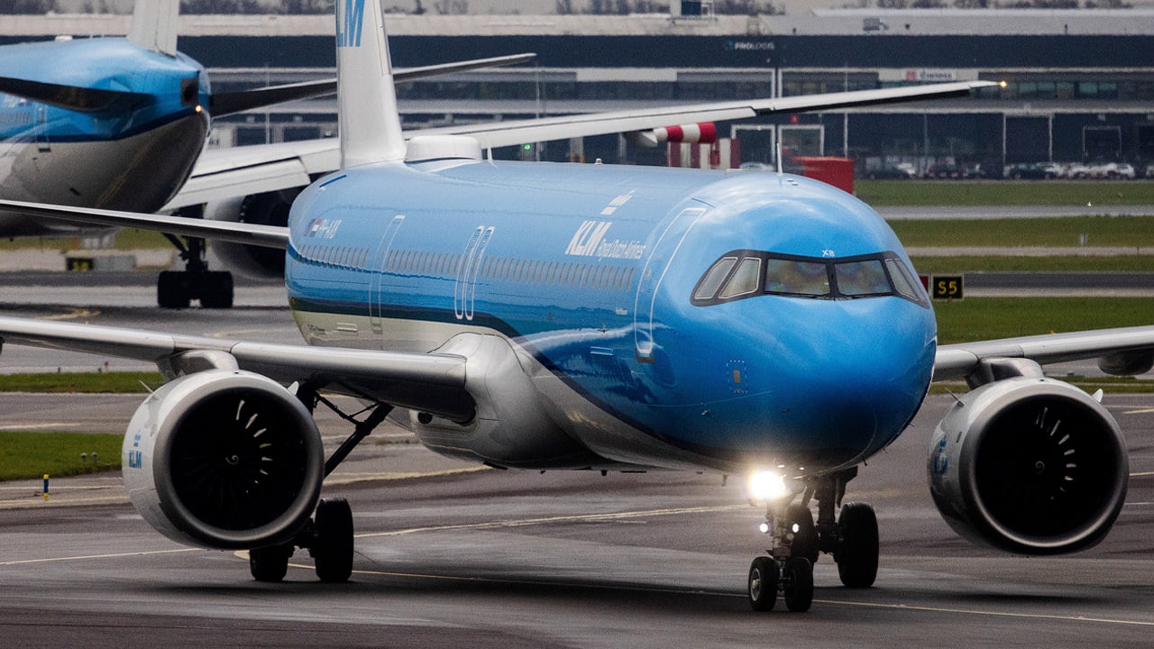 KLM: Nieuwe vliegbelasting maakt Nederland met afstand duurste vliegland van EU