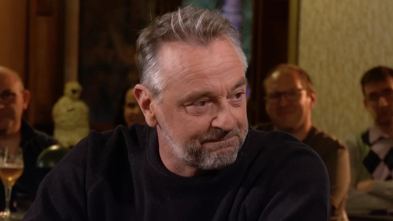 Tom Waes geëmotioneerd op tv na zwaar auto-ongeluk: 'De schaamte is enorm'