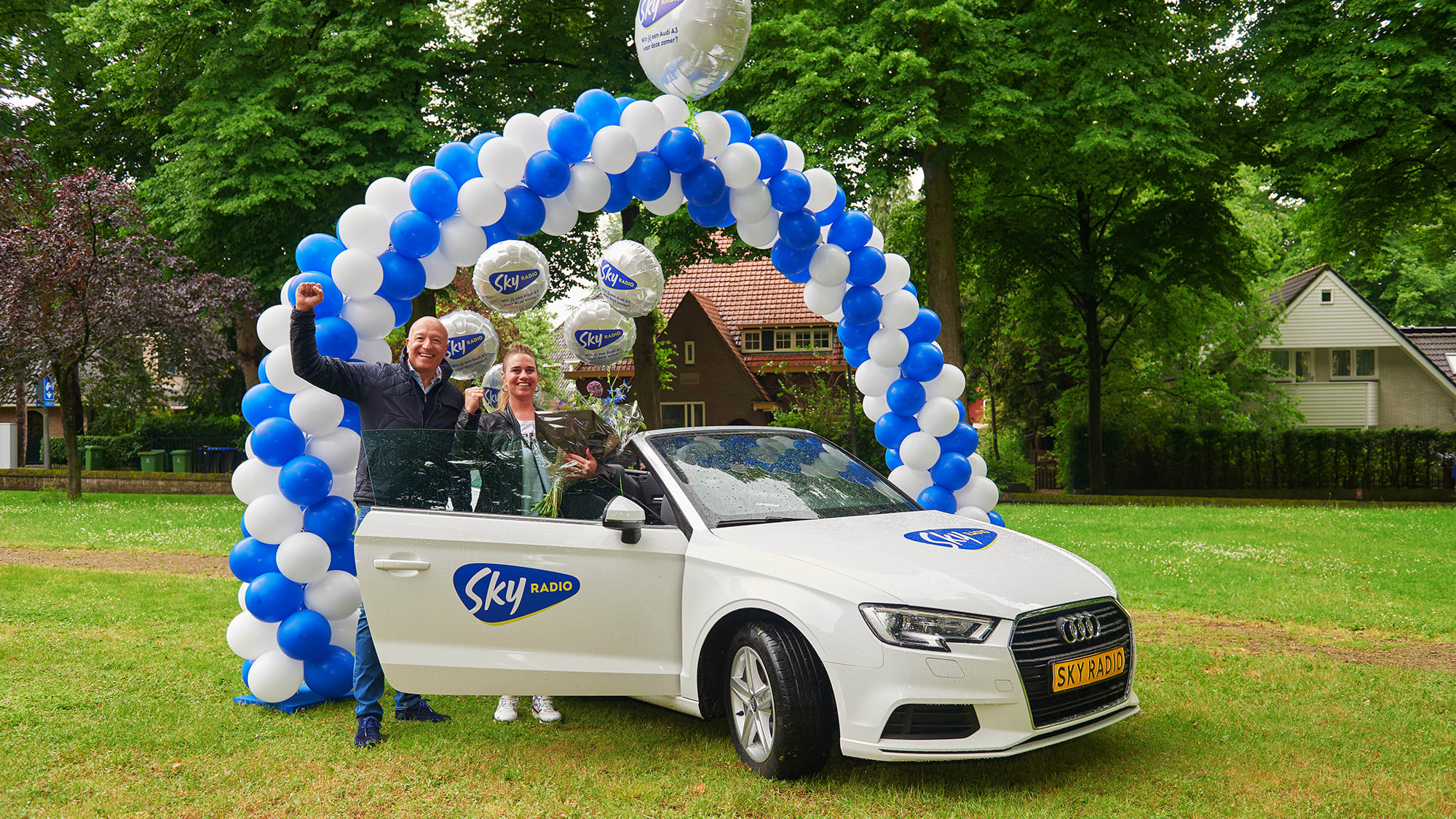 Sandra Bakx uit Schijndel wint een cabrio bij Sky Radio