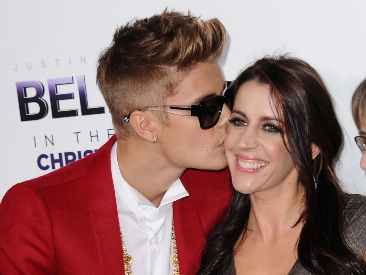 Moeder Justin Bieber is trots