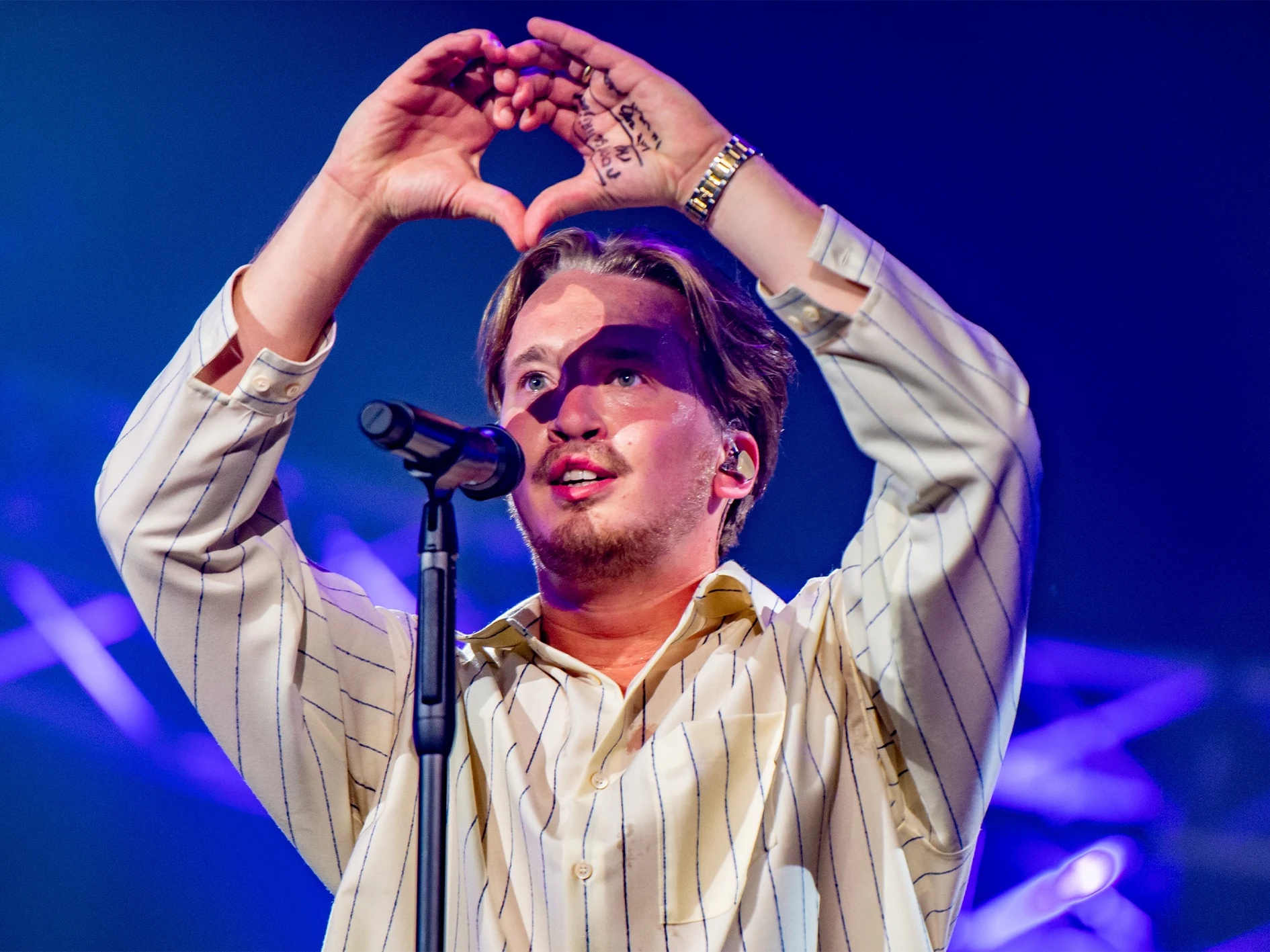 Dit is de belangrijke boodschap achter Smoorverliefd van Snelle! 