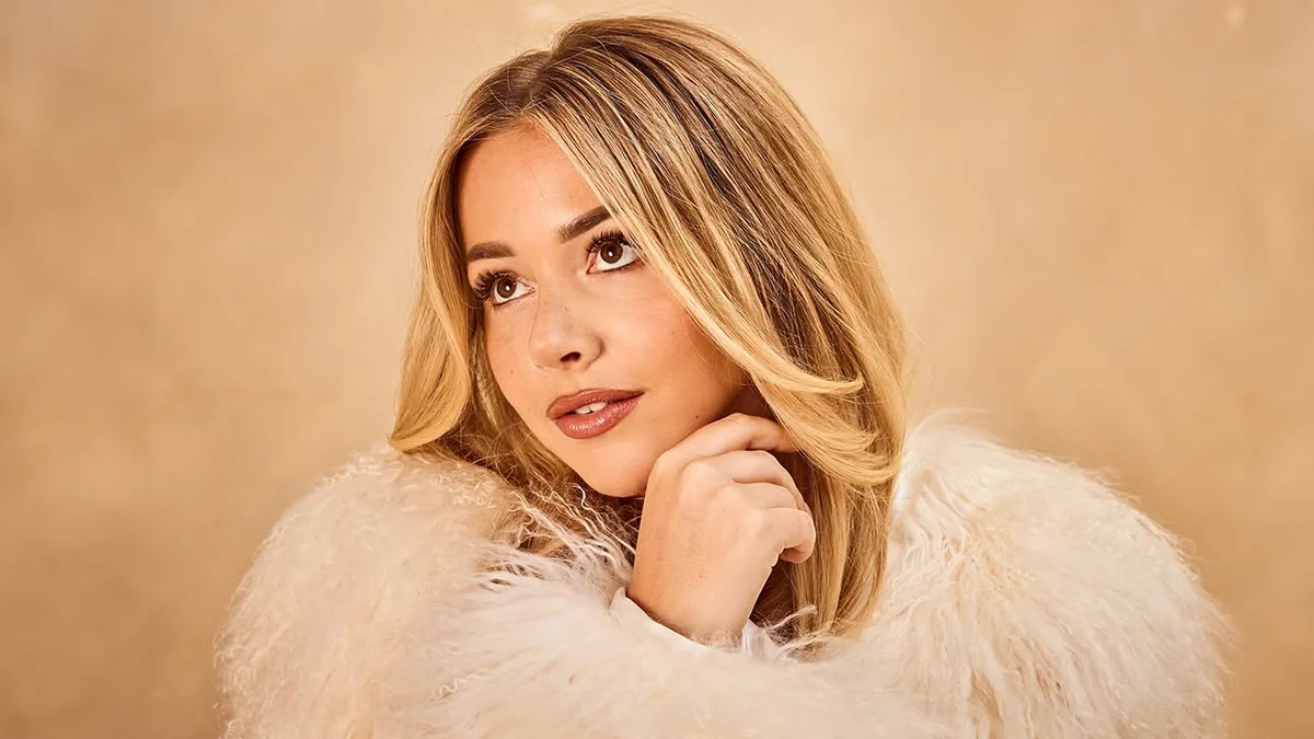 Emma Heesters brengt emotionele single ‘Alles Wordt Beter’ uit