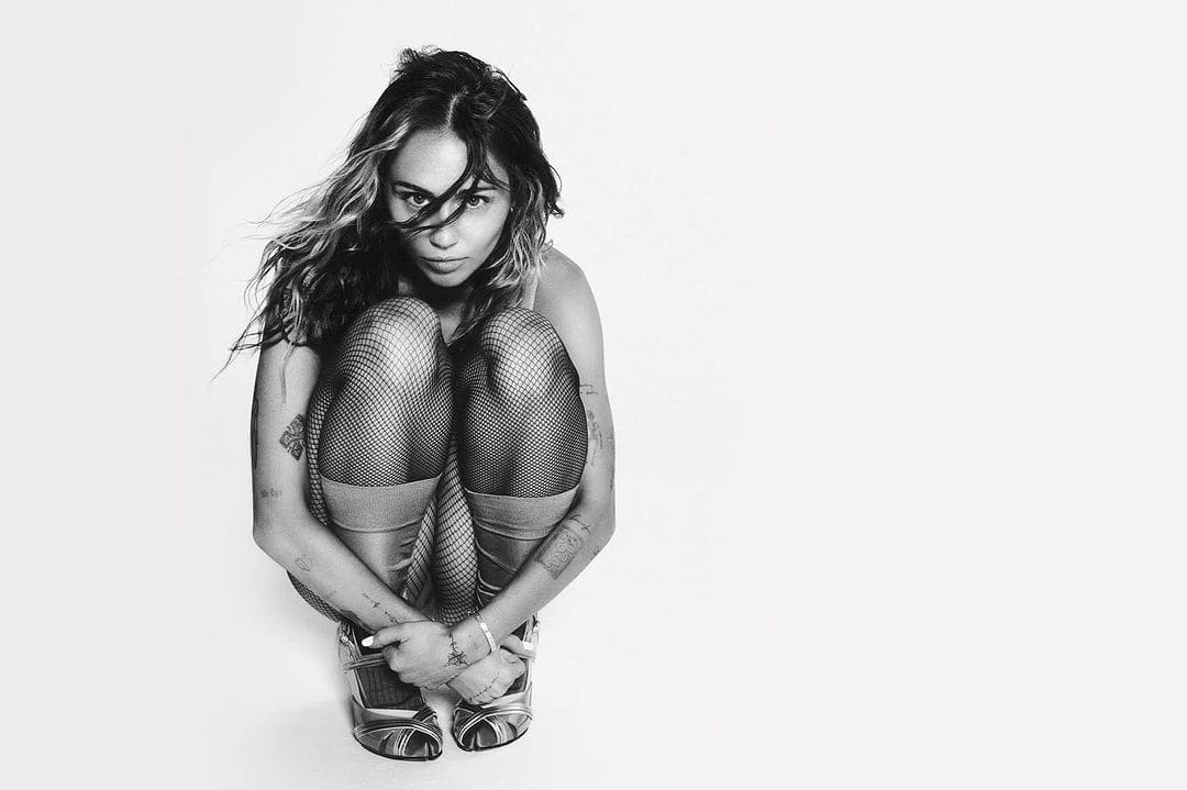 Dit is het nieuwe emotionele nummer van Miley Cyrus! 