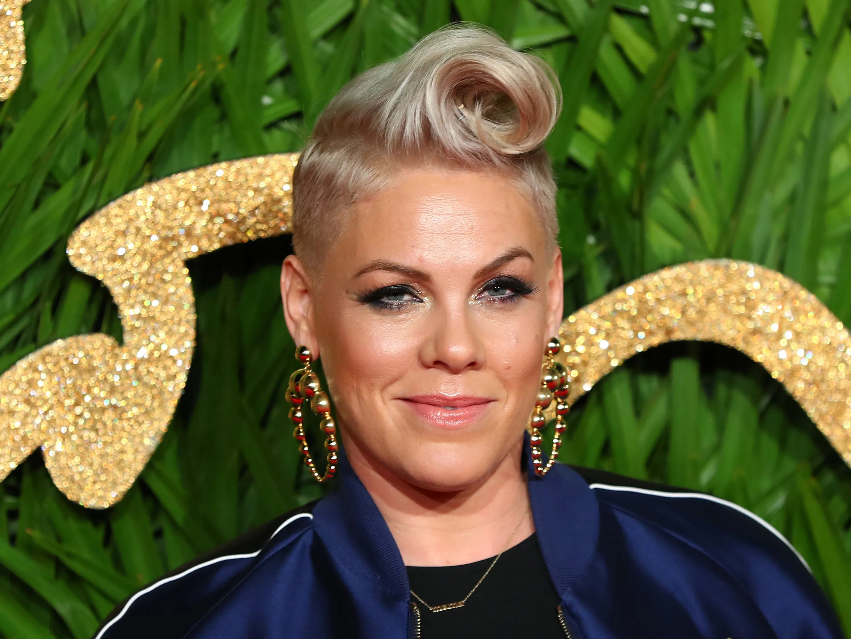 Quiz: Maak de songtekst van de Sky Superstars af!