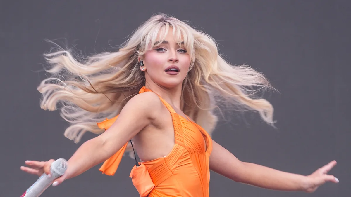 Sabrina Carpenter komt met eigen show naar Nederland!