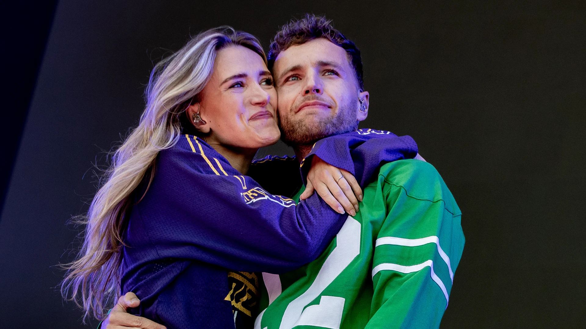 Emotioneel eerste optreden Suzan en Freek na terugkeer op podium