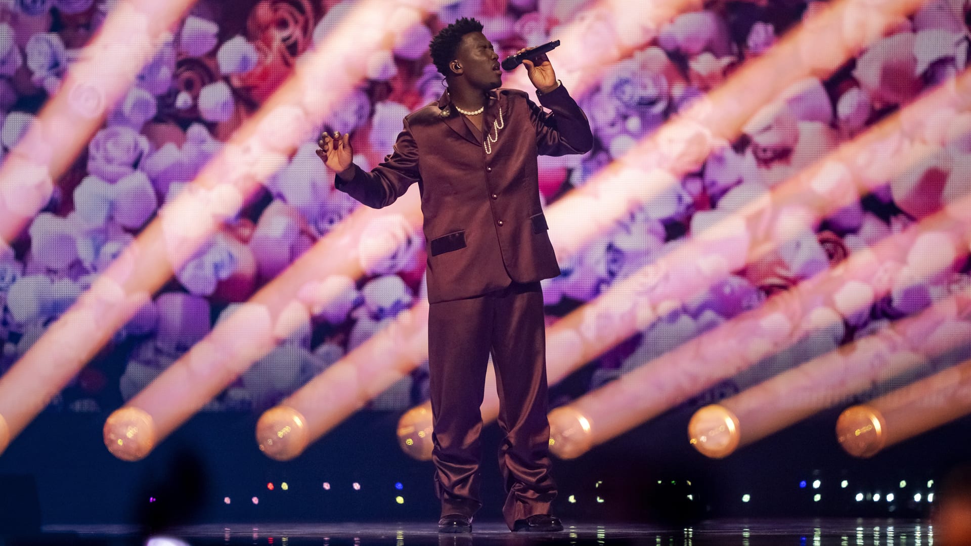  Claude door naar de finale van het Eurovisie Songfestival!