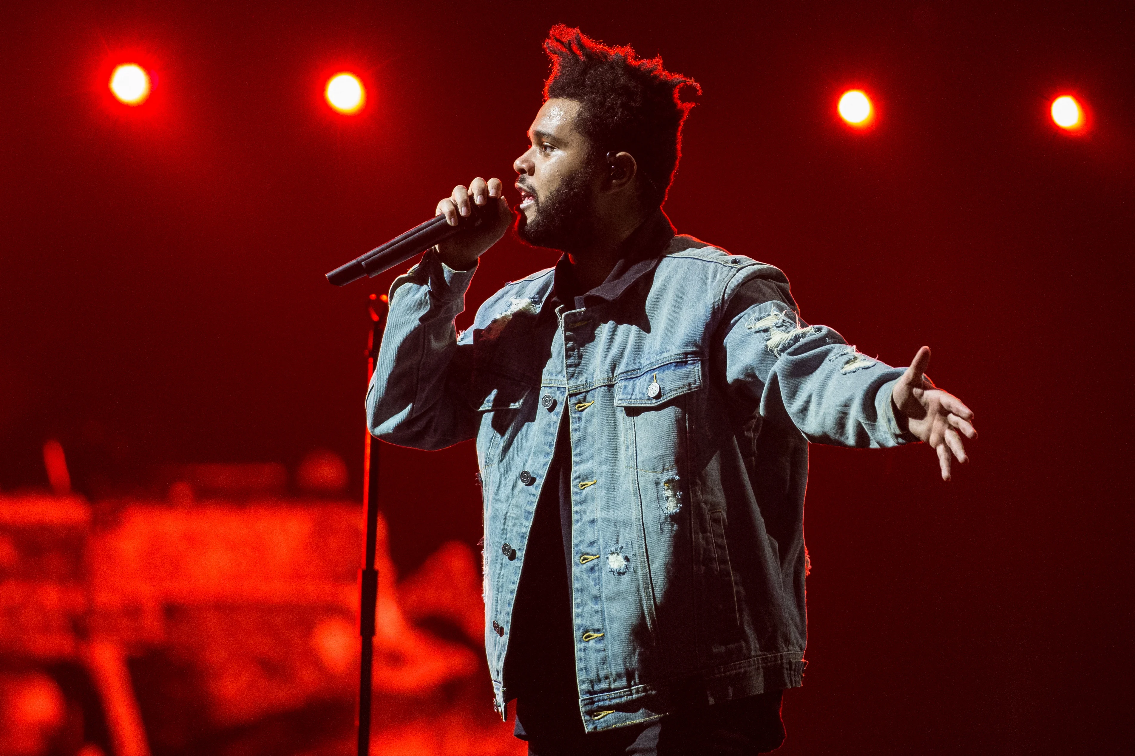 Blinding Lights van The Weeknd stond precies 2 jaar geleden op #1