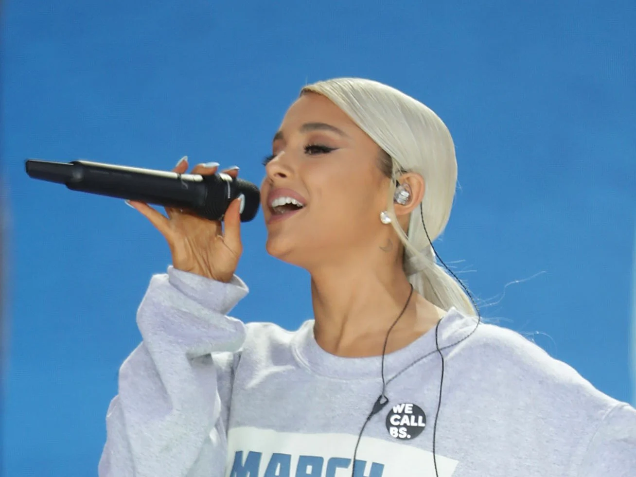 Zo klinkt het nieuwe nummer van Ariana Grande!