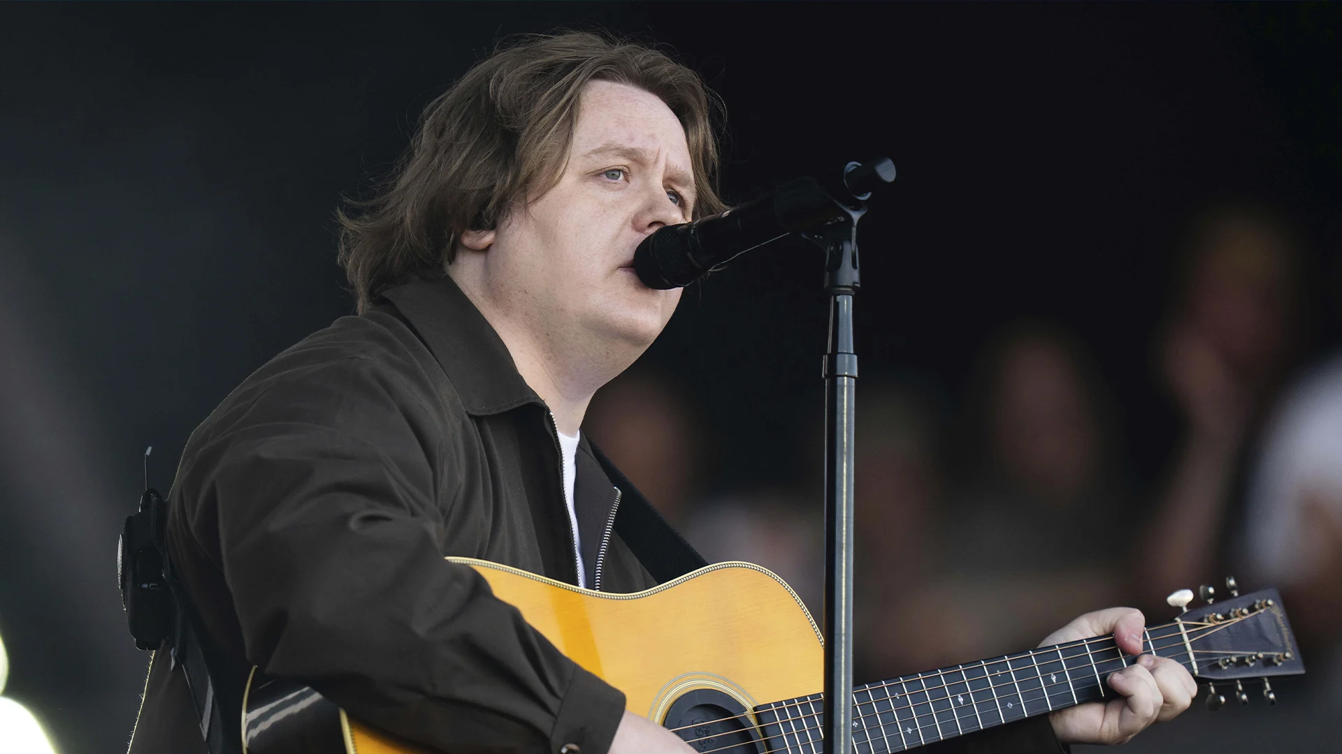 Lewis Capaldi brengt dit jaar meer nieuwe muziek uit