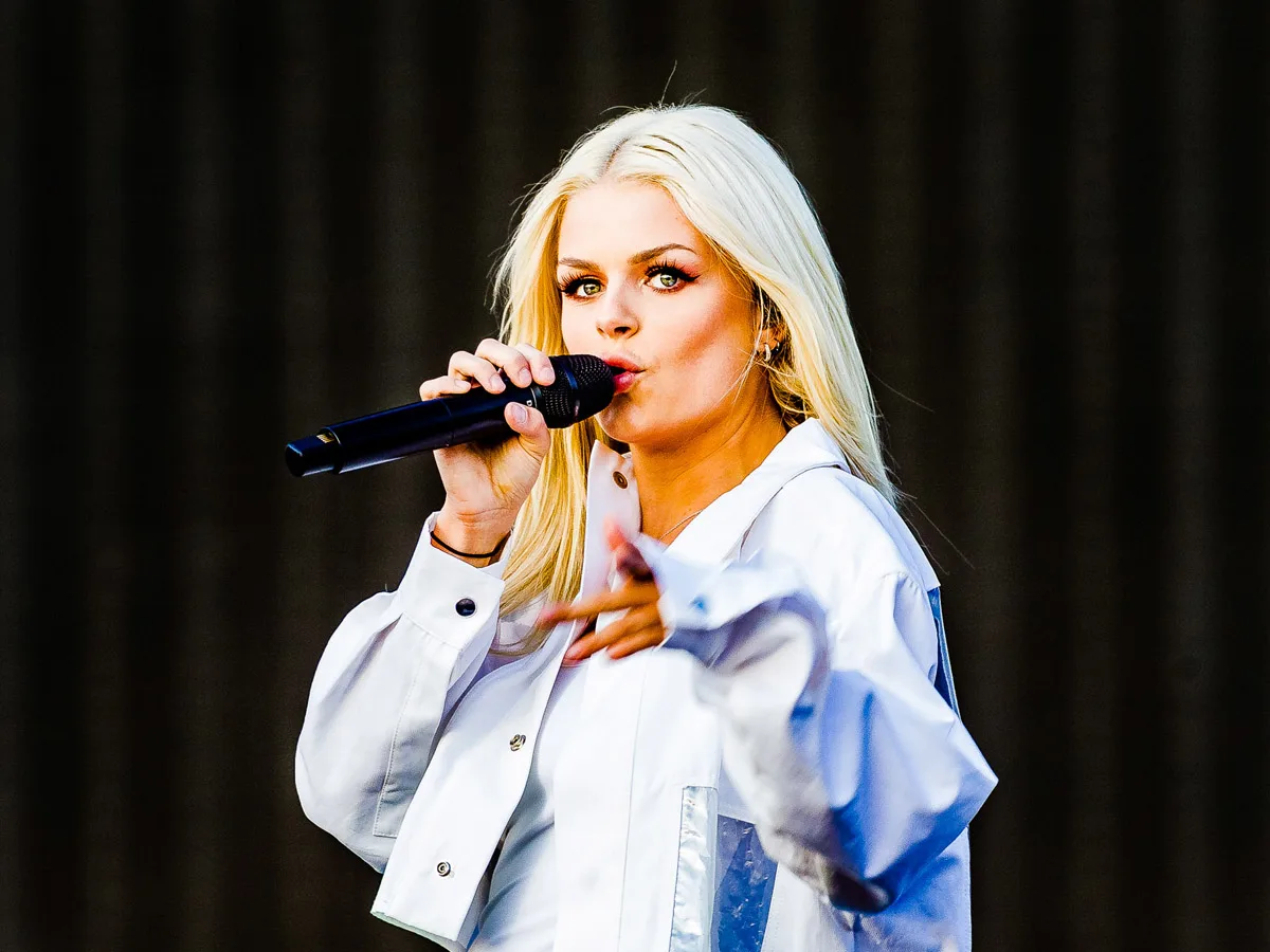 Davina Michelle geeft grootste eigen optreden ooit!