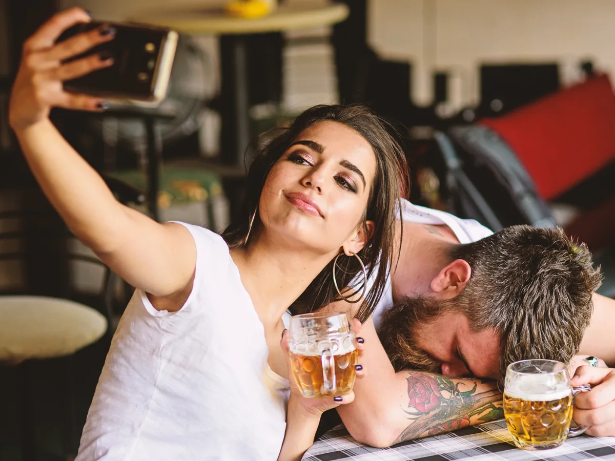 5 dingen die jij beter niet kan doen op de vrijmibo van werk