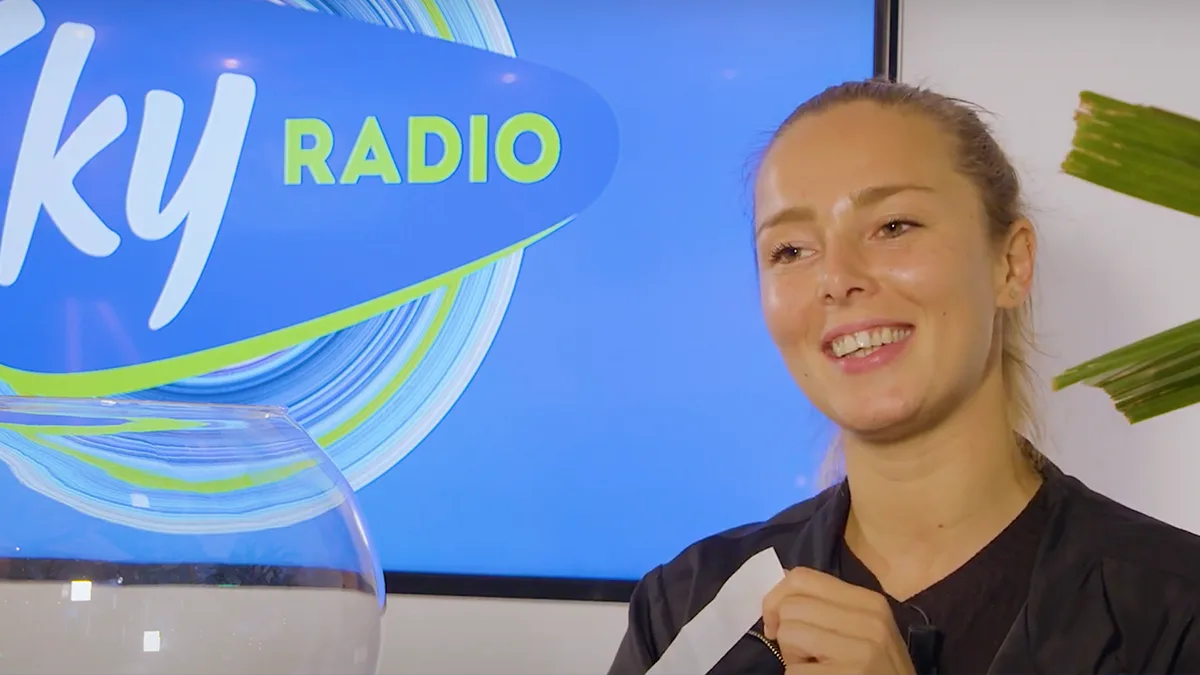 Deze bekende artiest kwam in de livestream van SERA! 😱