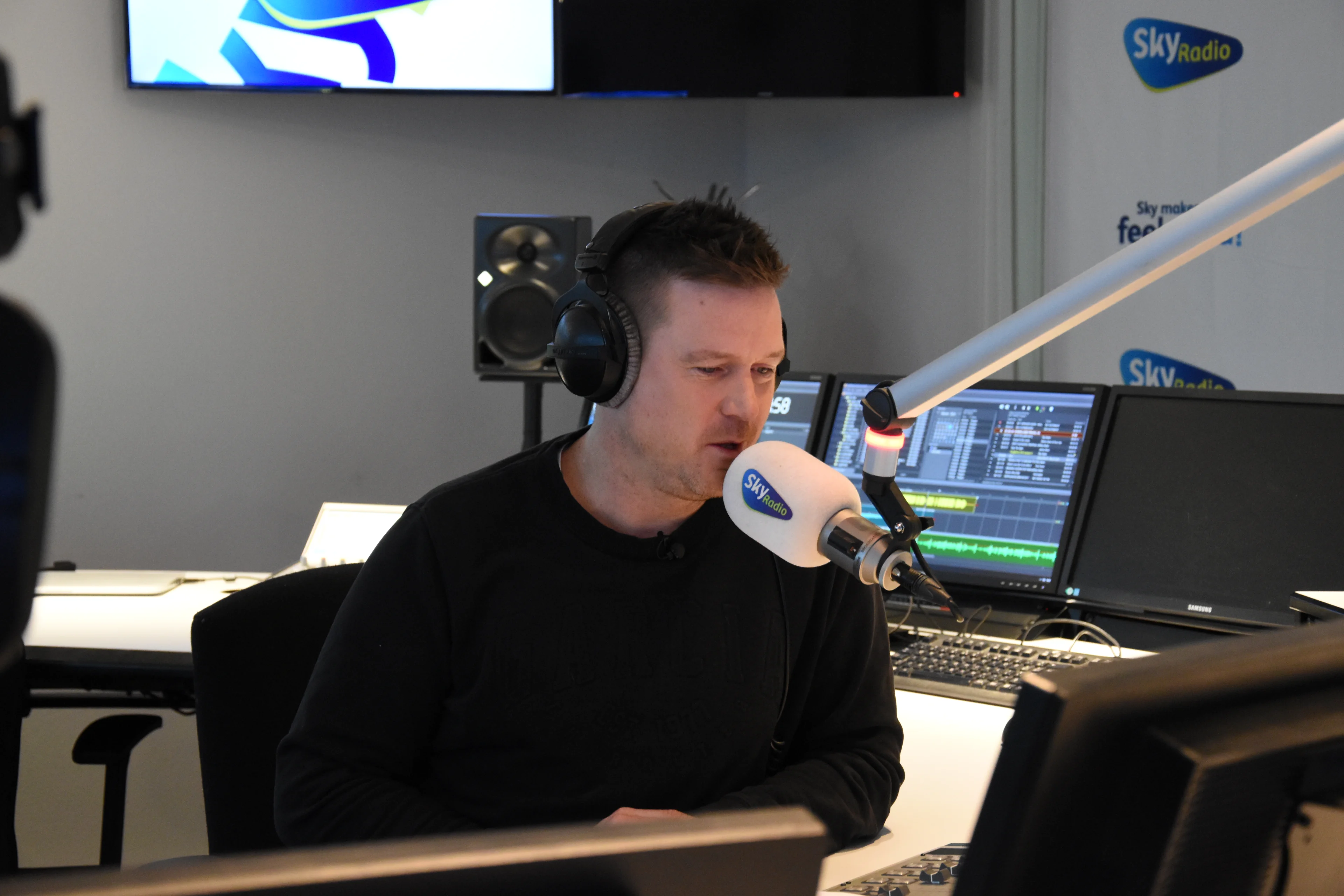 Johnny de Mol eenmalig dj bij Sky Radio voor ‘Het Vergeten Kind’