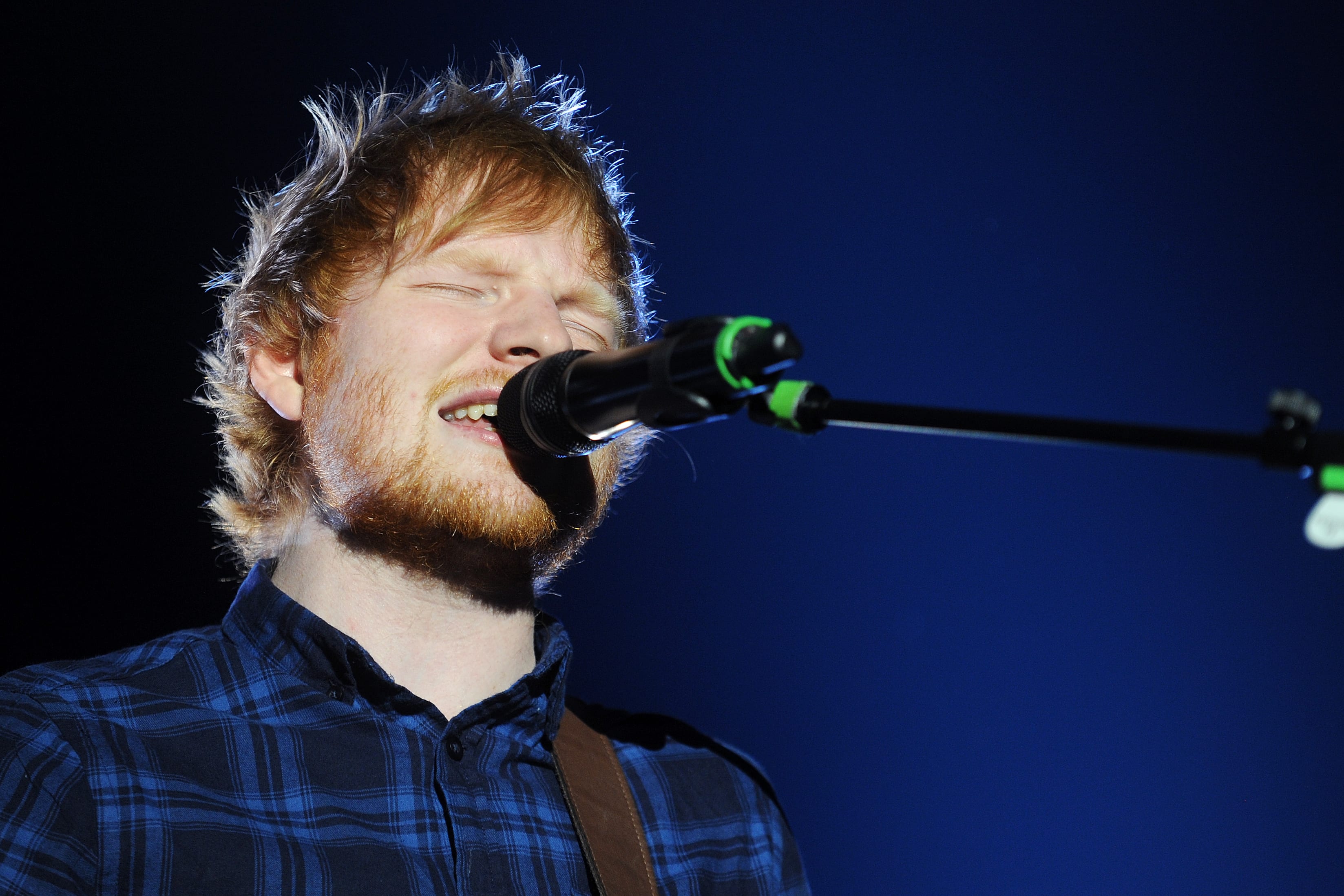 Ed Sheeran kondigt nieuw album aan en onthult kersvers nummer
