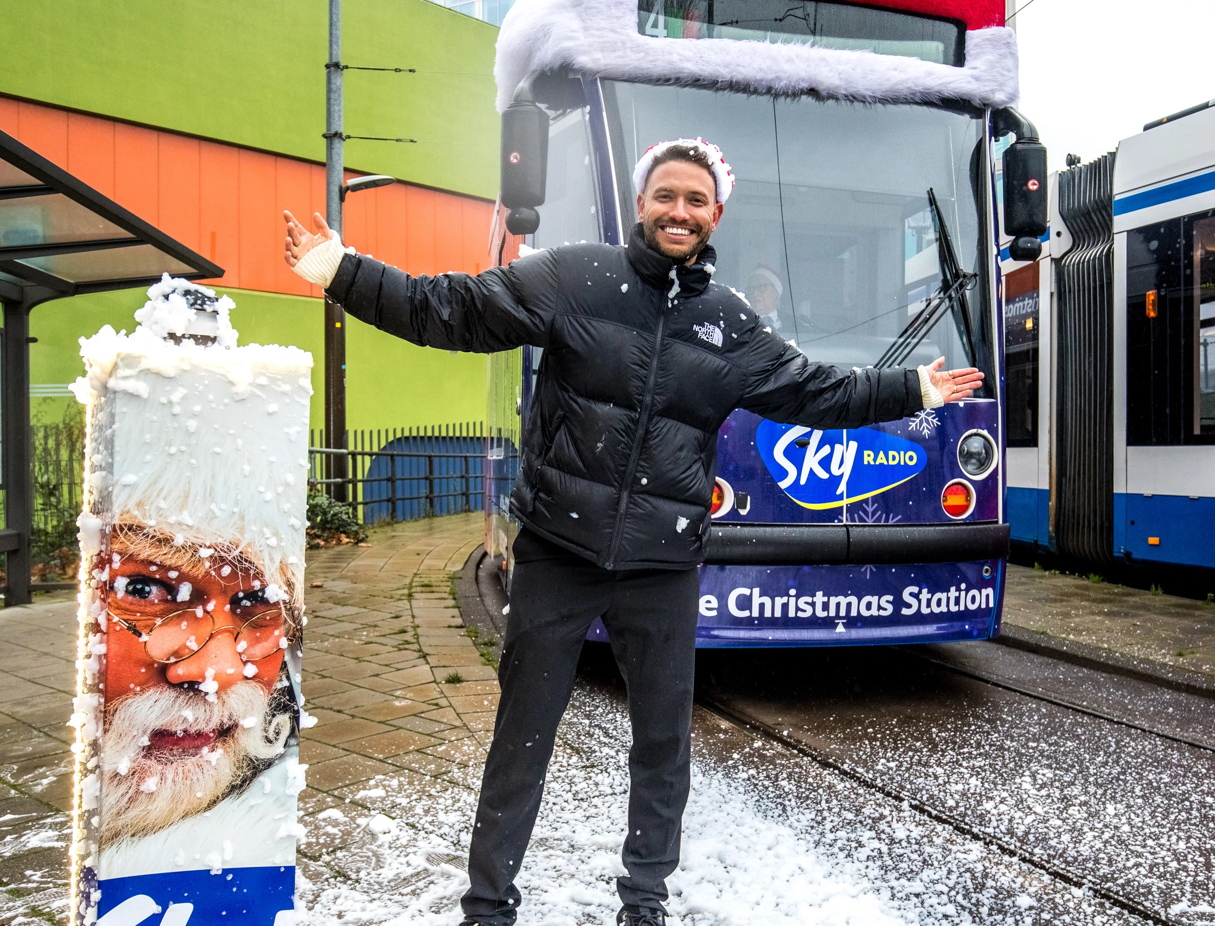 Rolf Sanchez opent de Sky Radio kersttram 🎄