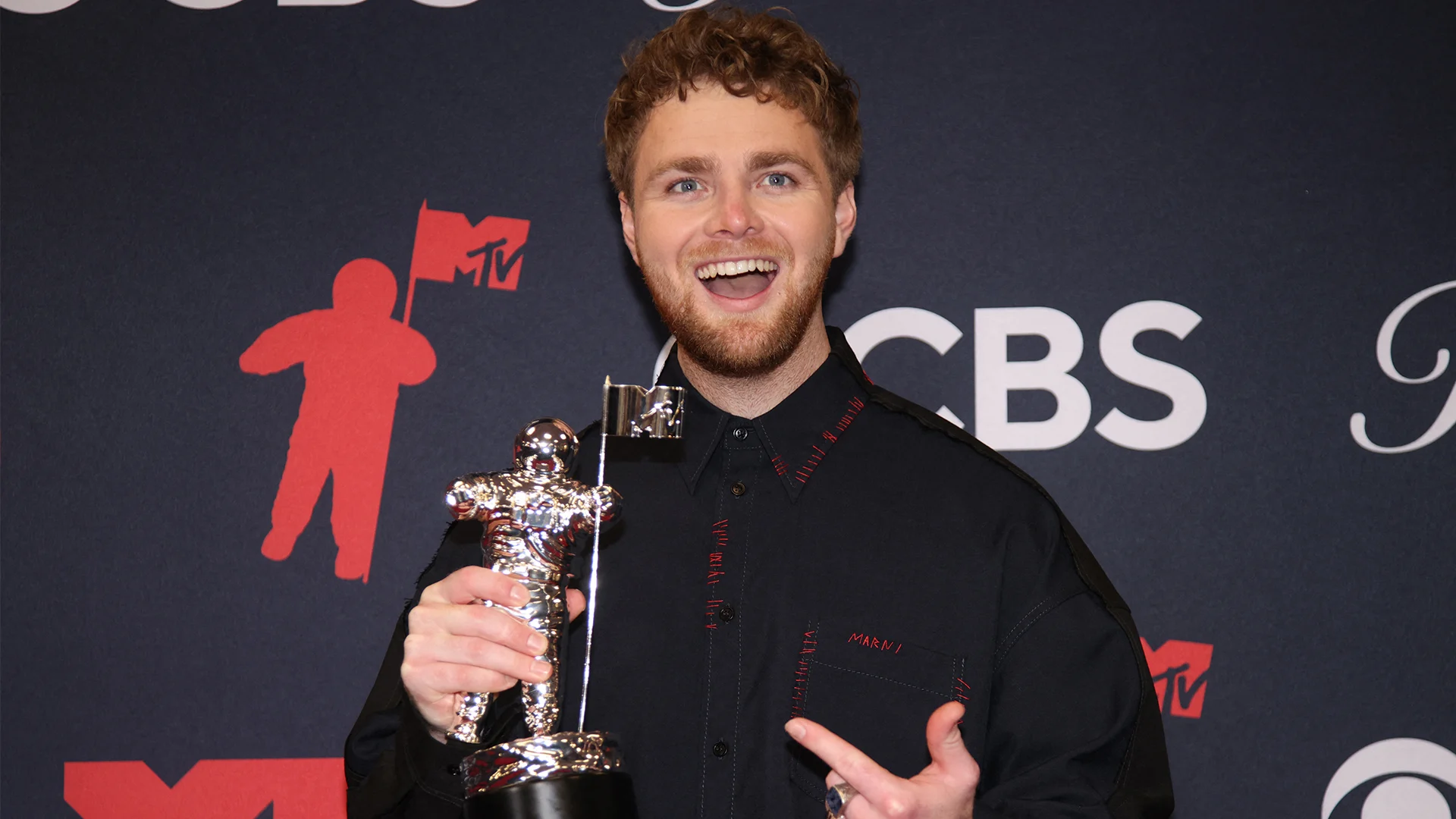 Alex Warren kondigt tweede show in Ziggo Dome aan!